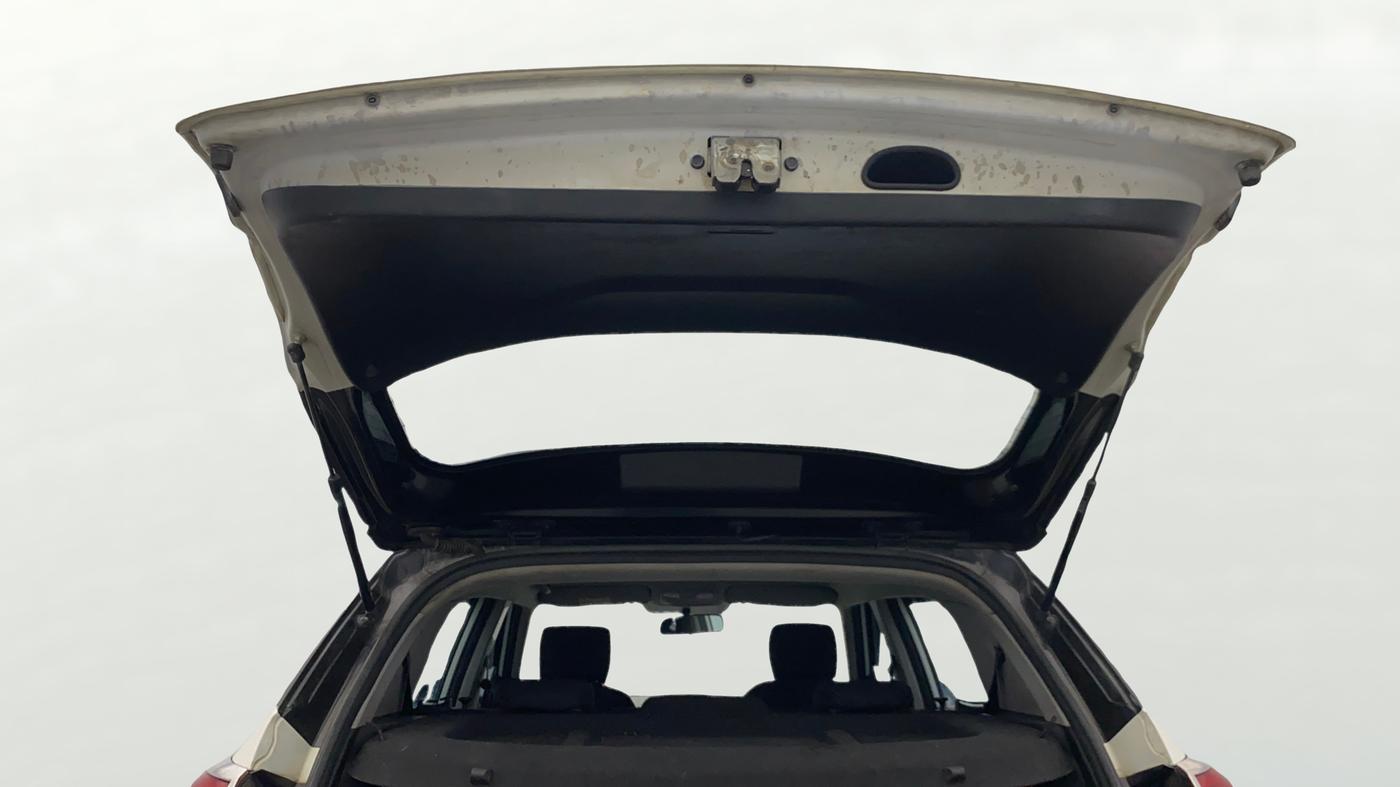 2019 Hyundai Creta SX 1.6 DIESEL DUAL TONE, Diesel, Manual, 74,949 km, Boot Door Open
