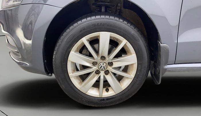 2014 Volkswagen Polo HIGHLINE1.2L, Petrol, Manual, 57,216 km, Left Front Wheel