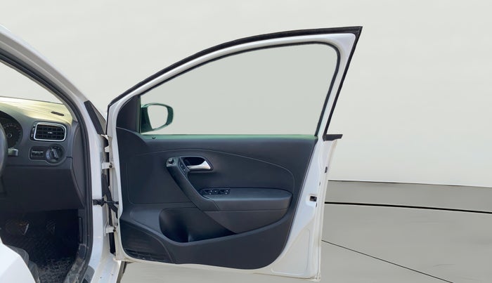 2021 Volkswagen Polo 1.0 GT TSI AT, Petrol, Automatic, 83,900 km, RHS Front Door