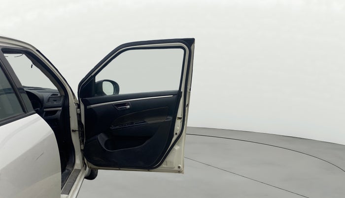 2012 Maruti Swift VDI, Diesel, Manual, 1,05,315 km, RHS Front Door