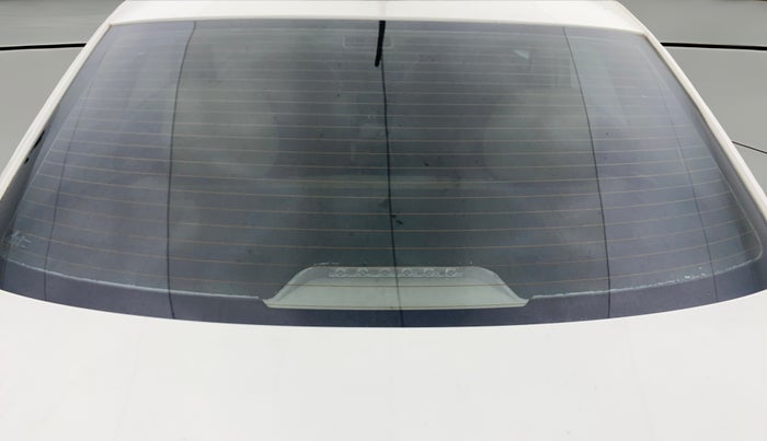 2015 Volkswagen Vento HIGHLINE DIESEL 1.5, Diesel, Manual, 1,04,054 km, Rear Windshield