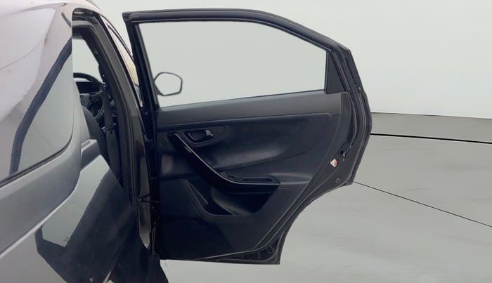 2022 Tata NEXON XZ PLUS (O) PETROL DARK EDITION, Petrol, Manual, 16,456 km, RHS Rear Door