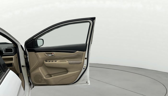 2015 Maruti Ciaz ZXI AT, Petrol, Automatic, 95,726 km, RHS Front Door