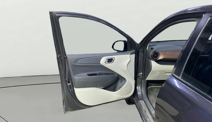 2021 Hyundai AURA SX 1.2, CNG, Manual, 76,413 km, LHS Front Door