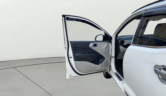 2022 Hyundai GRAND I10 NIOS ASTA AMT 1.2 KAPPA VTVT, Petrol, Automatic, 6,976 km, LHS Front Door