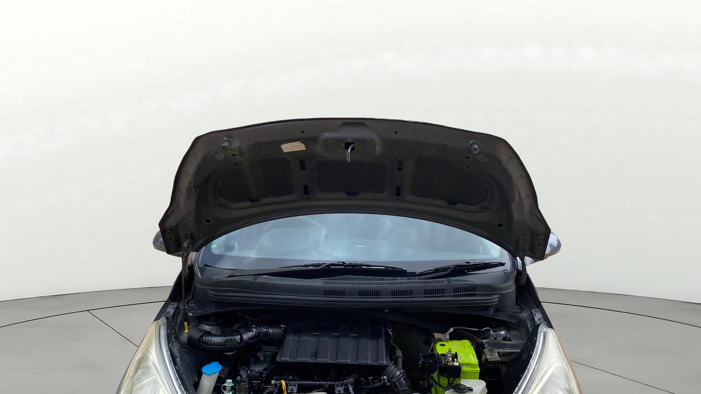 2017 Hyundai Grand i10 SPORTZ (O) 1.2 KAPPA VTVT, Petrol, Manual, 1,22,106 km, Open Bonet