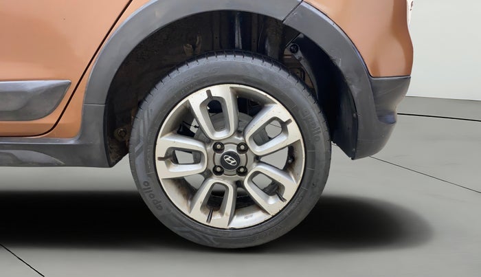 2015 Hyundai i20 Active 1.4 SX, Diesel, Manual, 79,717 km, Left Rear Wheel