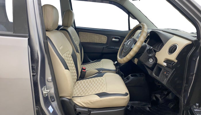 2017 Maruti Wagon R 1.0 VXI+, Petrol, Manual, 63,319 km, Right Side Front Door Cabin