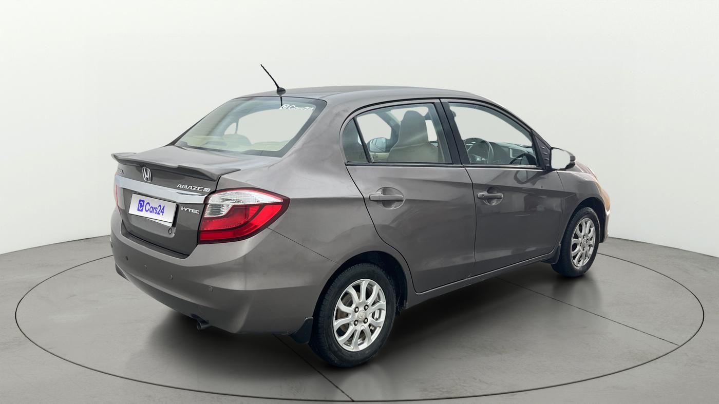 2016 Honda Amaze 1.2L I-VTEC VX AT, Petrol, Automatic, 1,34,808 km, Right Back Diagonal
