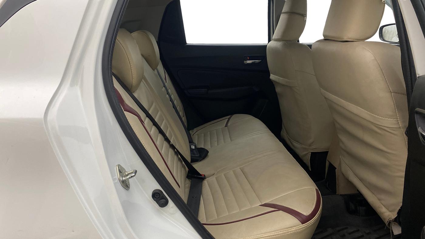 2023 Maruti Swift ZXI, Petrol, Manual, 62,871 km, Right Side Rear Door Cabin