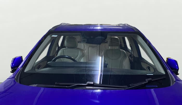 2021 Mahindra XUV700 AX 7 LUXURY D AT 7 STR, Diesel, Automatic, 54,384 km, Front Windshield
