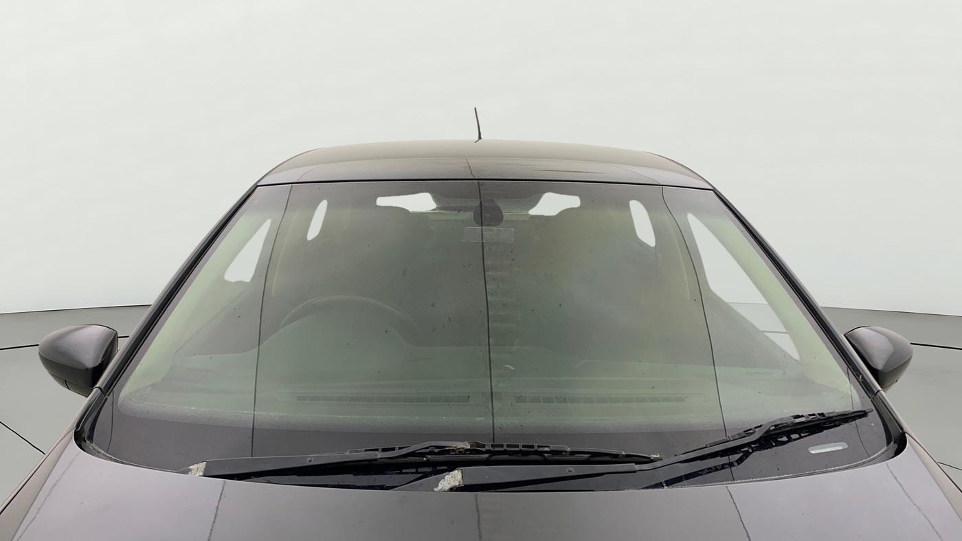 2022 Volkswagen Polo HIGHLINE PLUS 1.0, Petrol, Manual, 80,570 km, Front Windshield