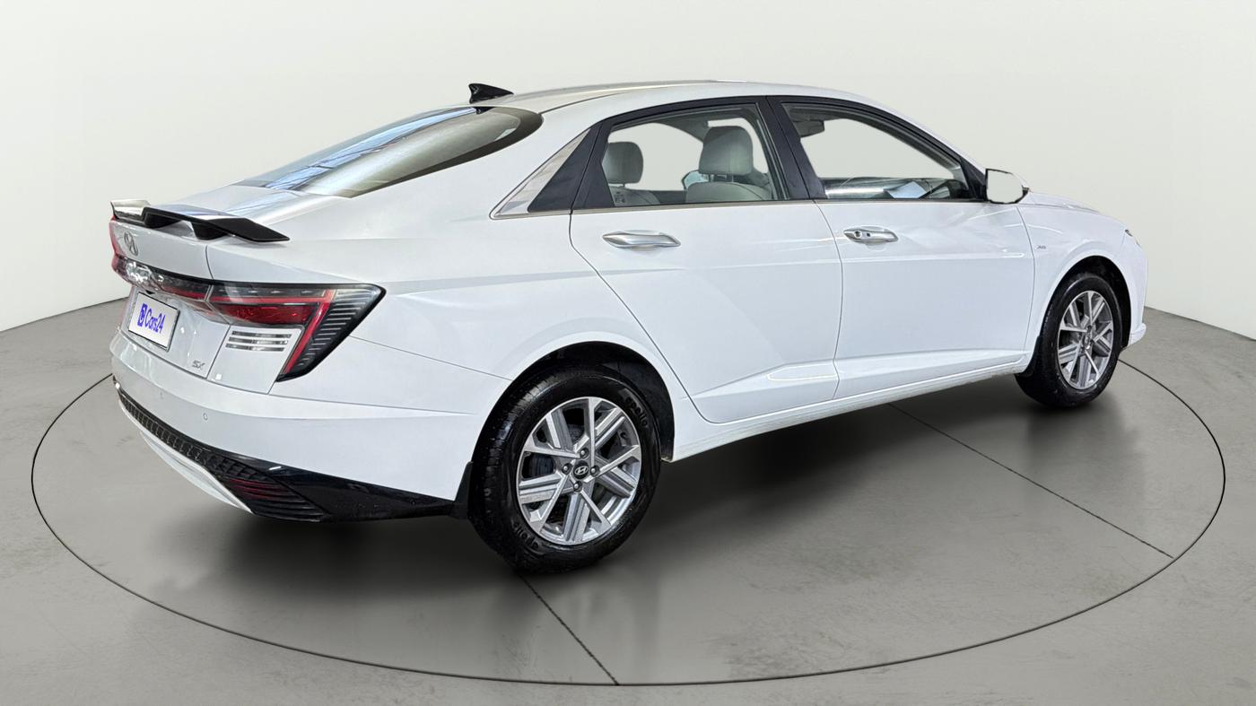 2025 Hyundai Verna SX(O) 1.5 MPI IVT , Petrol, Automatic, 4,019 km, Right Back Diagonal