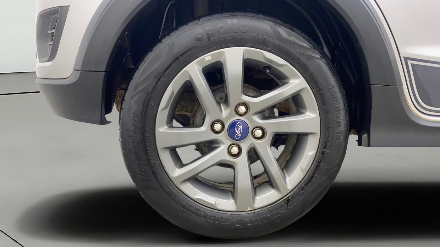 2018 Ford FREESTYLE TITANIUM 1.5 DIESEL, Diesel, Manual, 1,28,619 km, Right Rear Wheel