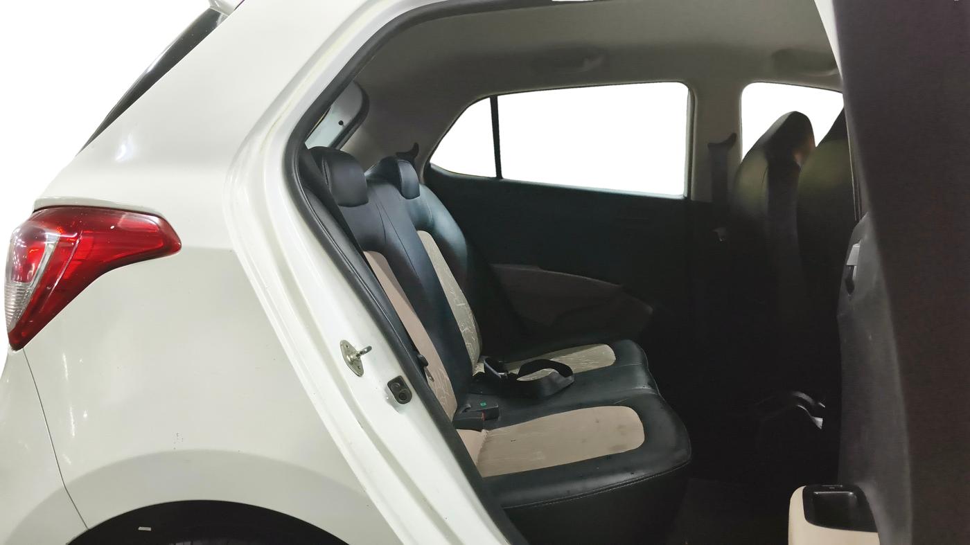 2019 Hyundai Grand i10 MAGNA 1.2 KAPPA VTVT, Petrol, Manual, 74,831 km, Right Side Rear Door Cabin
