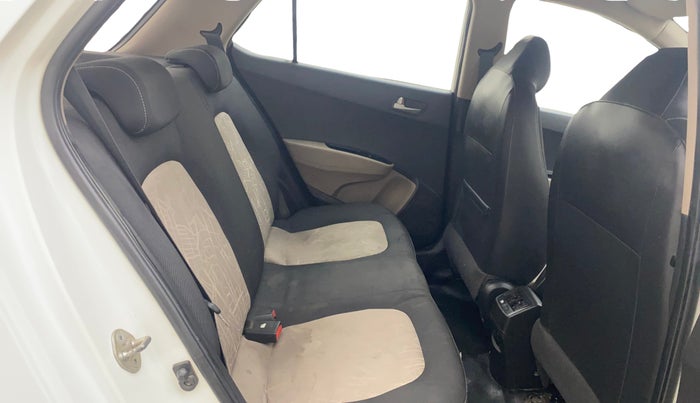 2014 Hyundai Grand i10 ASTA AT 1.2 KAPPA VTVT, Petrol, Automatic, 98,997 km, Right Side Rear Door Cabin