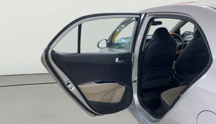 2016 Hyundai Xcent SX 1.2 (O), Petrol, Manual, 61,053 km, LHS Rear Door