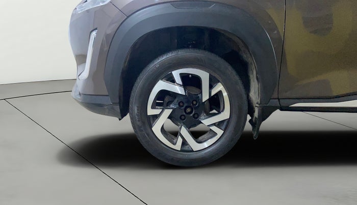 2021 Nissan MAGNITE XV MT, Petrol, Manual, 44,540 km, Left Front Wheel