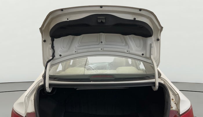 2016 Hyundai Verna 1.6 VTVT SX, Petrol, Manual, 70,675 km, Boot Door Open