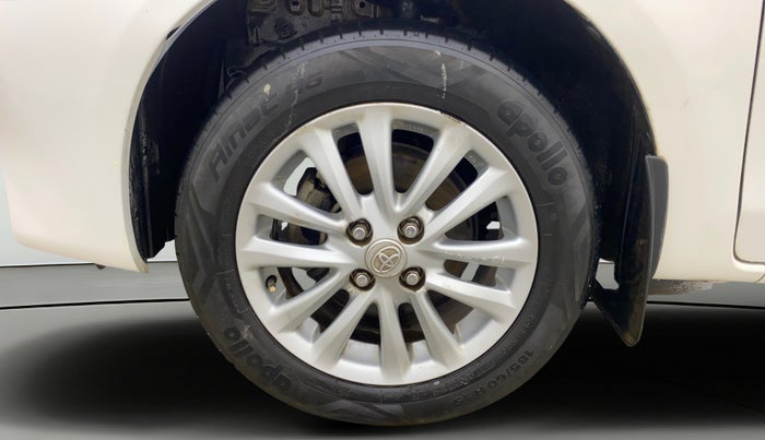 2014 Toyota Etios G, CNG, Manual, 80,887 km, Left Front Wheel