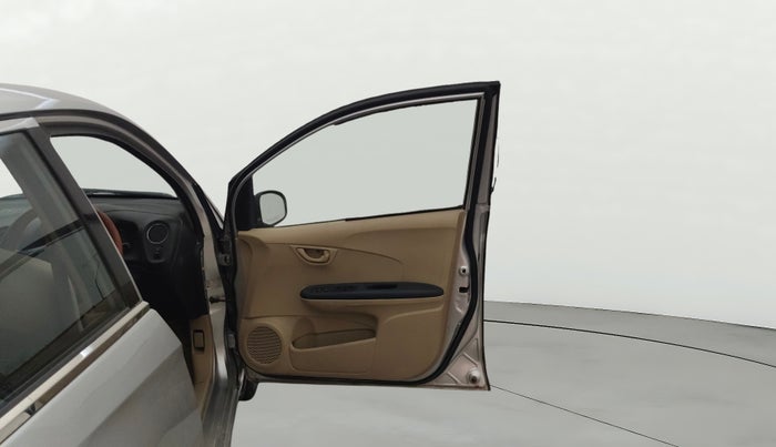 2014 Honda Amaze 1.2L I-VTEC SX, Petrol, Manual, 1,17,644 km, RHS Front Door