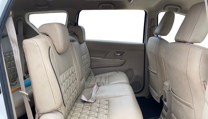 2024 Maruti Ertiga ZXI (O) CNG, CNG, Manual, 49,126 km, Right Side Rear Door Cabin