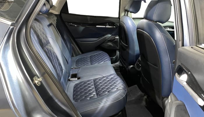 2021 KIA SELTOS X LINE 1.4 PETROL DCT, Petrol, Automatic, 47,881 km, Right Side Rear Door Cabin