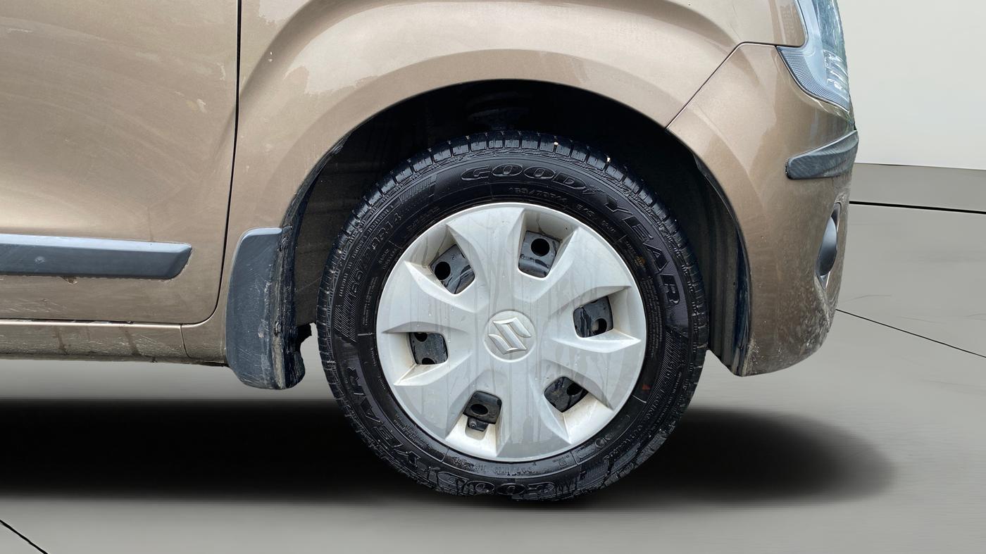 2020 Maruti New Wagon-R VXI (O) 1.0, Petrol, Manual, 15,991 km, Right Front Wheel