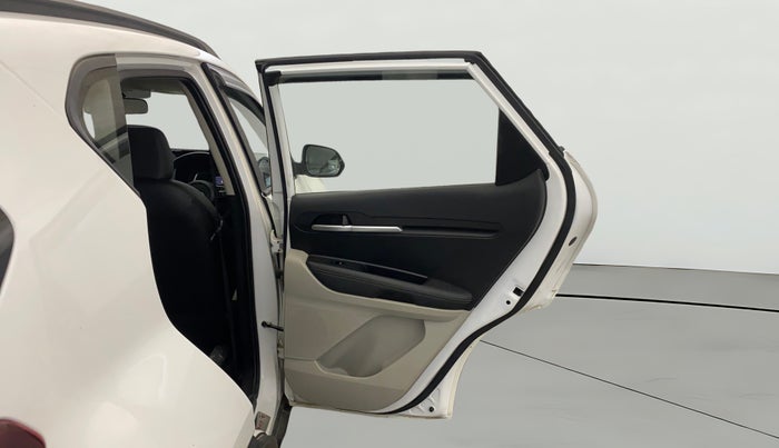 2021 KIA SONET HTX 1.0 IMT, Petrol, Manual, 30,923 km, RHS Rear Door