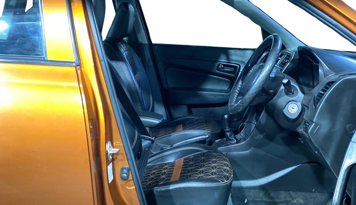 2022 Maruti Vitara Brezza LXI, Petrol, Manual, 24,214 km, Right Side Front Door Cabin