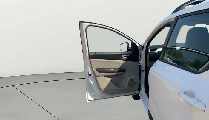 2020 Renault TRIBER RXZ, Petrol, Manual, 82,282 km, LHS Front Door