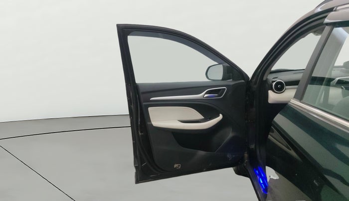 2023 MG ASTOR SAVVY 1.5 CVT, Petrol, Automatic, 37,770 km, LHS Front Door