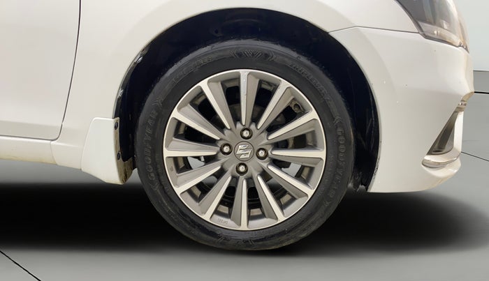2020 Maruti Ciaz ALPHA  AT 1.5 SHVS PETROL, Petrol, Automatic, 1,03,140 km, Right Front Wheel