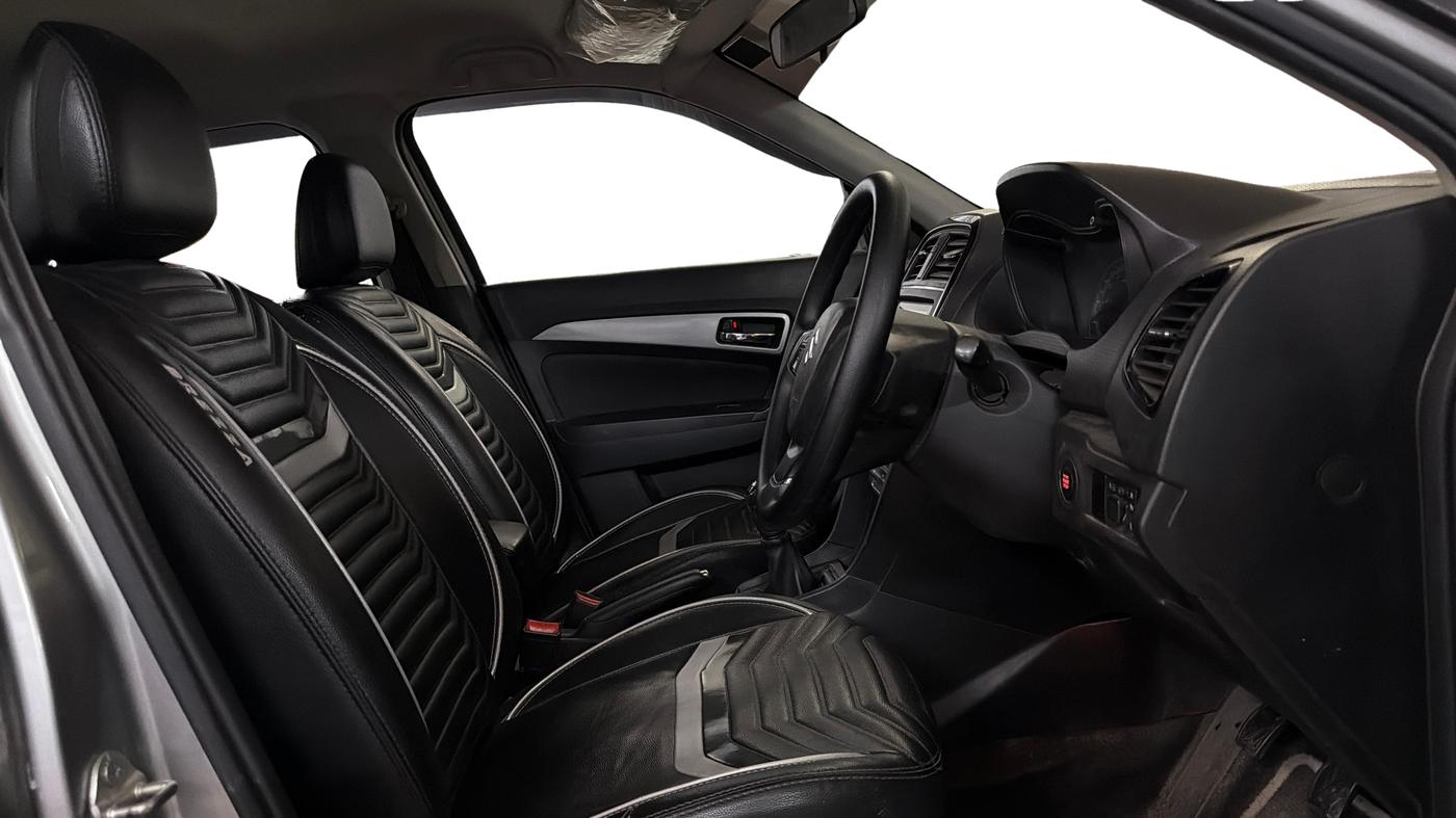 2022 Maruti Vitara Brezza ZXI, Petrol, Manual, 65,753 km, Right Side Front Door Cabin