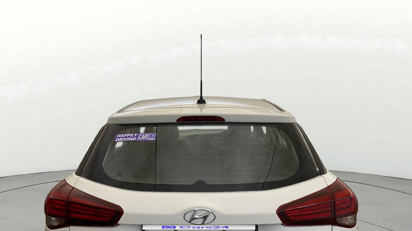 2018 Hyundai Elite i20 ASTA 1.2, Petrol, Manual, 38,843 km, Rear Windshield