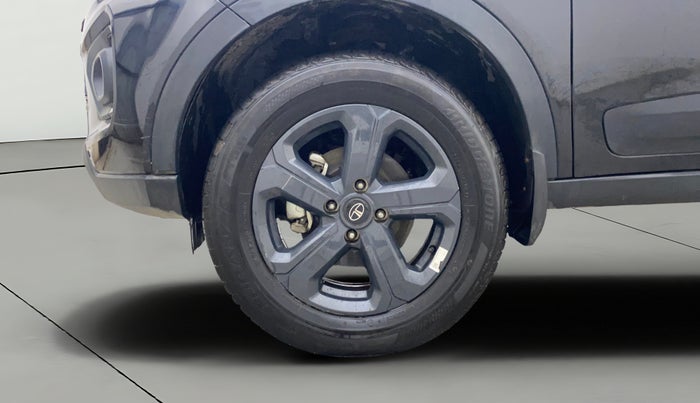 2023 Tata NEXON XZA PLUS LUX SUNROOF DARK PETROL, Petrol, Automatic, 20,080 km, Left Front Wheel
