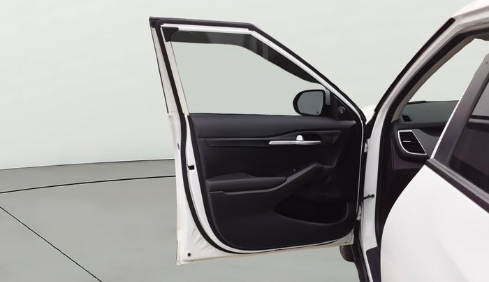 2022 KIA SELTOS HTE 1.5 PETROL, Petrol, Manual, 41,560 km, LHS Front Door