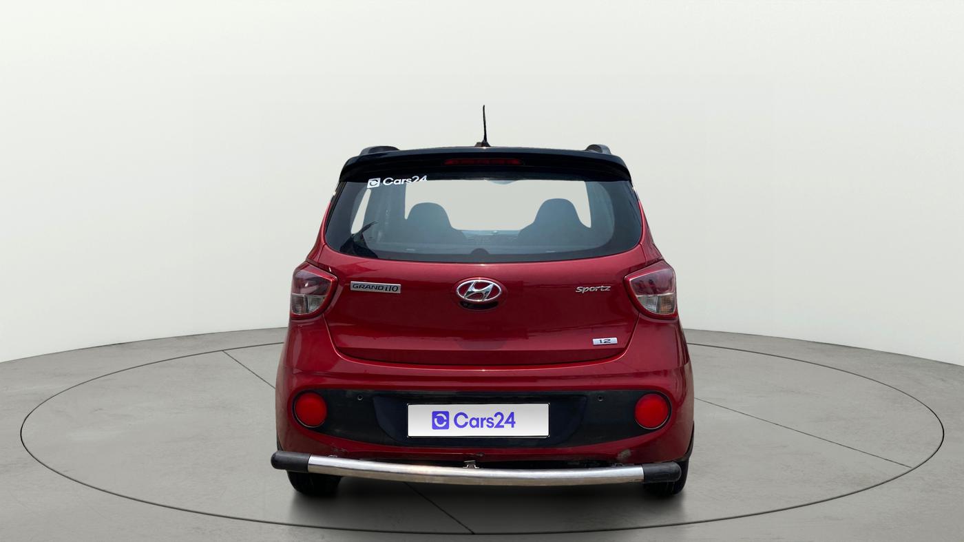 2019 Hyundai Grand i10 SPORTZ 1.2 KAPPA VTVT DUAL TONE, Petrol, Manual, 19,833 km, Back/Rear
