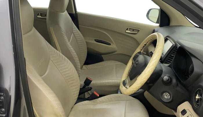 2019 Hyundai NEW SANTRO SPORTZ MT, CNG, Manual, 87,944 km, Right Side Front Door Cabin