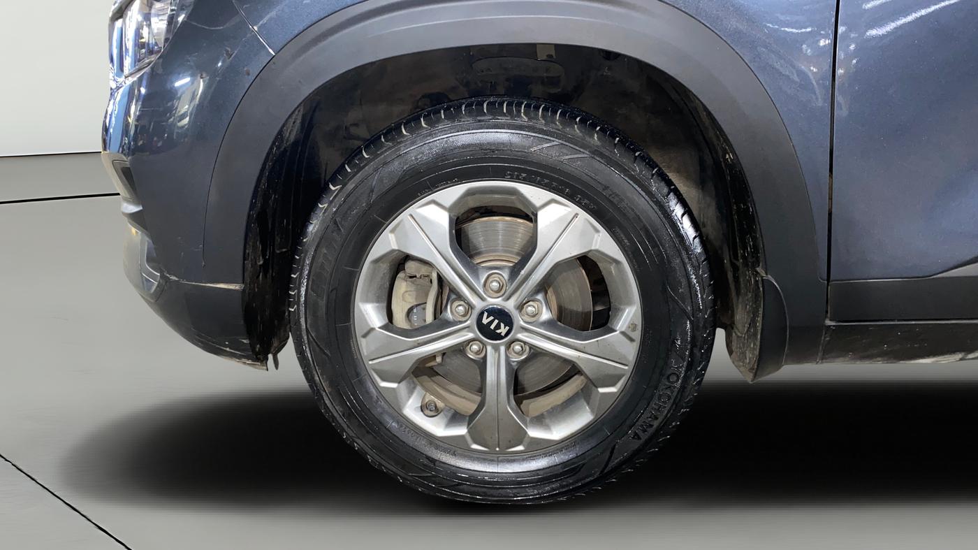 2021 KIA SELTOS HTK PLUS 1.5 DIESEL, Diesel, Manual, 1,00,820 km, Left Front Wheel