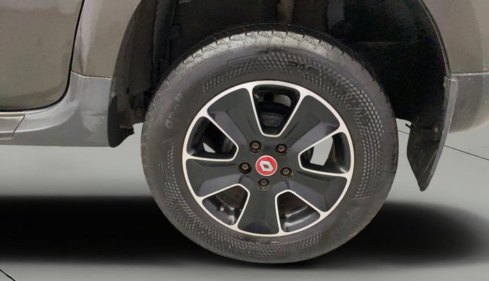 2017 Renault Duster 85 PS RXS MT DIESEL, Diesel, Manual, 1,40,934 km, Left Rear Wheel