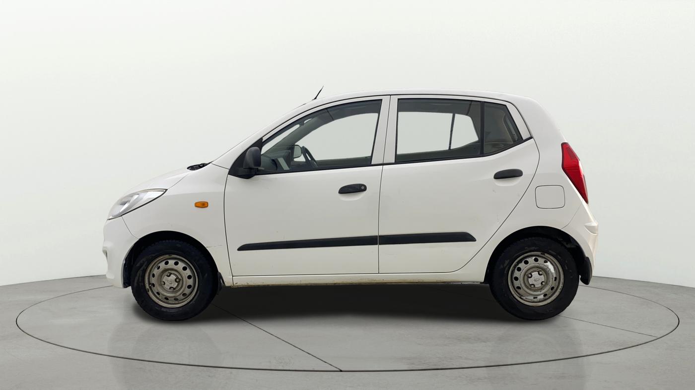 2016 Hyundai i10 MAGNA 1.1, Petrol, Manual, 49,083 km, Left Side