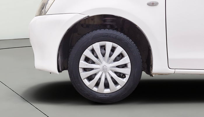 2013 Toyota Etios Liva GD, Diesel, Manual, 1,19,066 km, Left Front Wheel