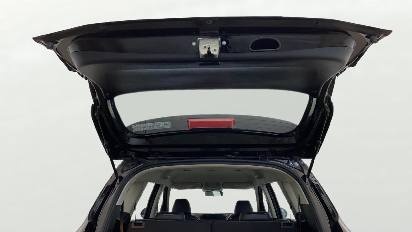 2022 KIA CARENS PRESTIGE PLUS 1.4 PETROL 7 STR, Petrol, Manual, 21,288 km, Boot Door Open