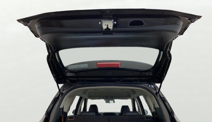 2022 KIA CARENS PRESTIGE PLUS 1.4 PETROL 7 STR, Petrol, Manual, 21,215 km, Boot Door Open
