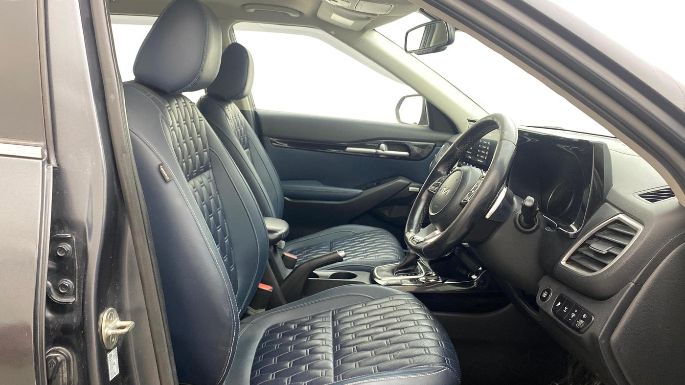 2021 KIA SELTOS X LINE 1.4 PETROL DCT, Petrol, Automatic, 93,963 km, Right Side Front Door Cabin