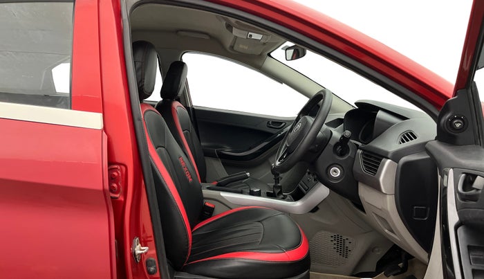 2018 Tata NEXON XM PETROL, Petrol, Manual, 99,567 km, Right Side Front Door Cabin