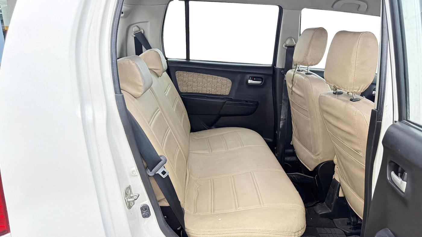2017 Maruti Wagon R 1.0 VXI, Petrol, Manual, 56,857 km, Right Side Rear Door Cabin