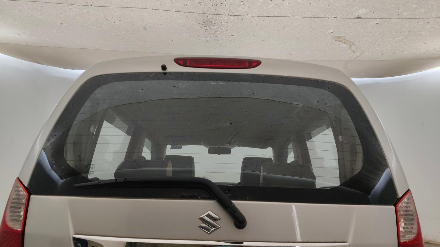 2017 Maruti Wagon R 1.0 VXI, Petrol, Manual, 34,612 km, Rear Windshield