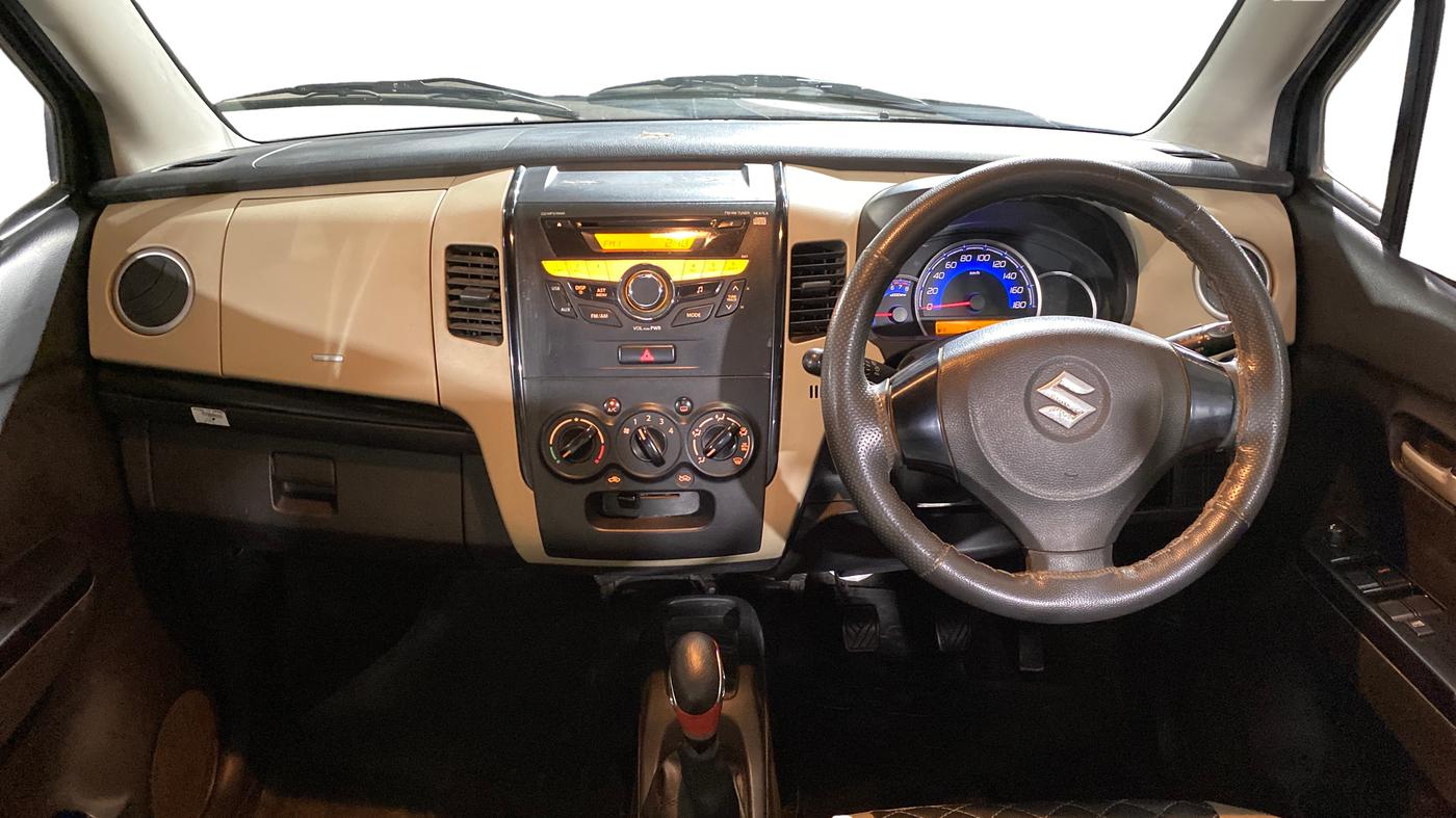 2018 Maruti Wagon R 1.0 VXI, Petrol, Manual, 31,438 km, Dashboard